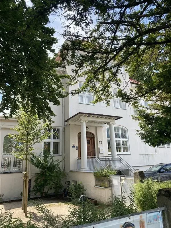 building-exterior-stadtkueken-kita-villa-blumenfeld-blankenese